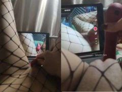 Gái Xinh Thích Đụ Kiếm Tiền Mua Ipad Cực Sướng