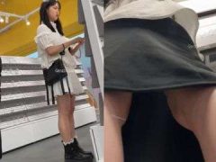 Hot Girl Mặc Váy Mắn Bị Quay Lén Lồn Cực Dâm