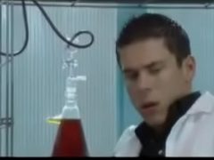 Lên Giường Với Chị Khiến Em Thích Quá Đi