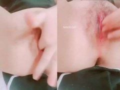 Cô Người Yêu Lồn Múp Thích Tự Chơi Đùa Cái Mu Lồn Cực Nhiều Lông