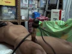Để Thăng Chức Hot Boy Sẵn Sàng Hầu Hạ Con Chim Của Sếp